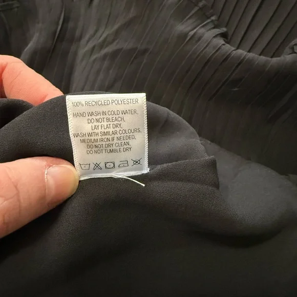 Able Bessie Pleated Skirt 2X in Black - Picture 8 of 8